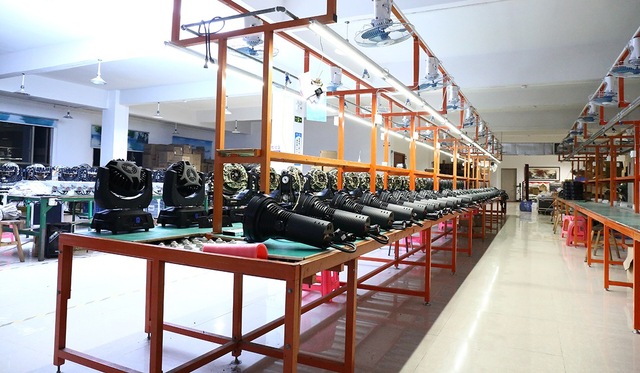 Lampes magnétiques à piles en vente